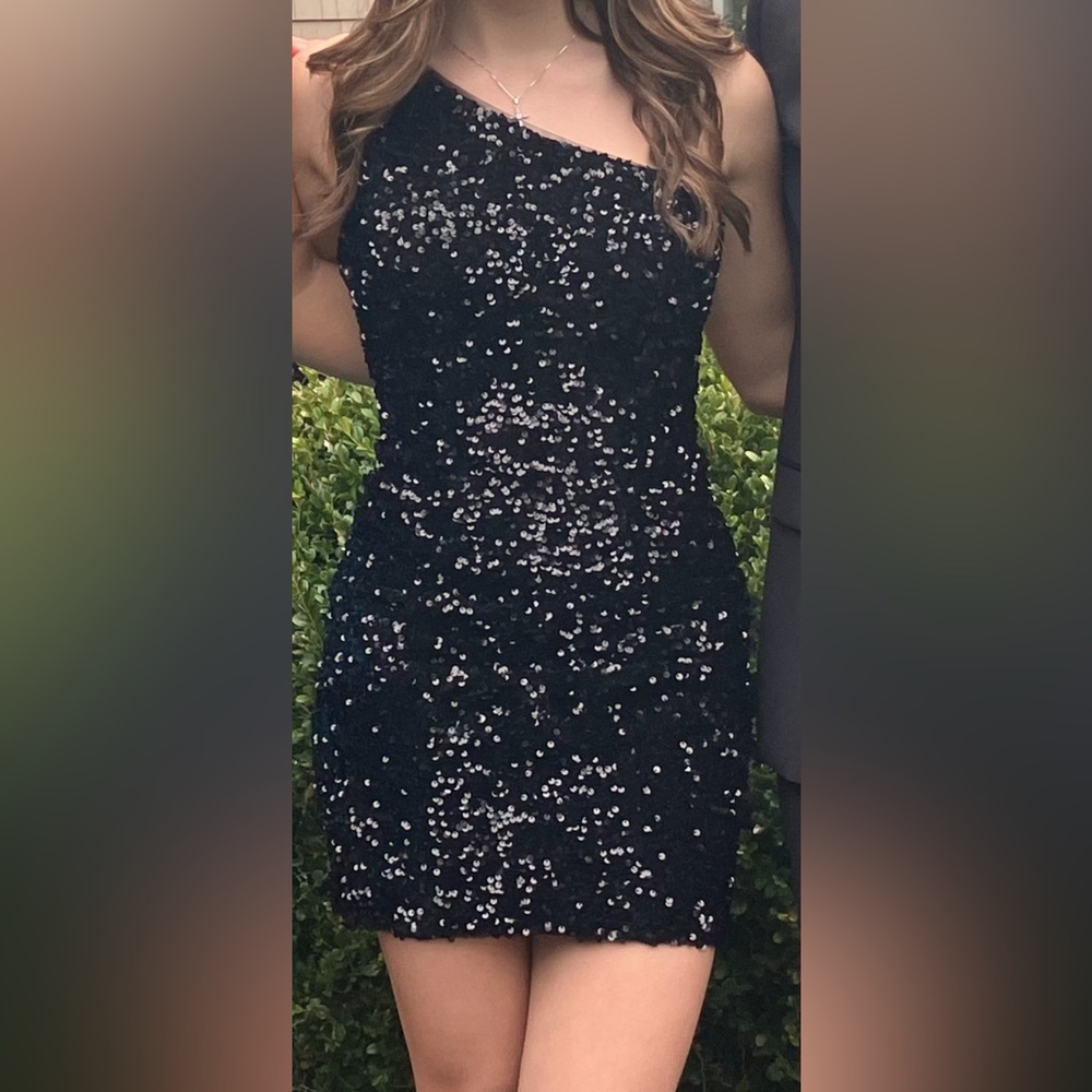Sherri Hill 55116 black sequin one shoulder dress
